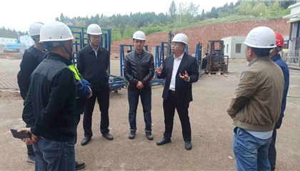 石鎮(zhèn)槐、陳箐帶隊(duì)暗訪督導(dǎo)重大項(xiàng)目建設(shè)和安全生產(chǎn)工作